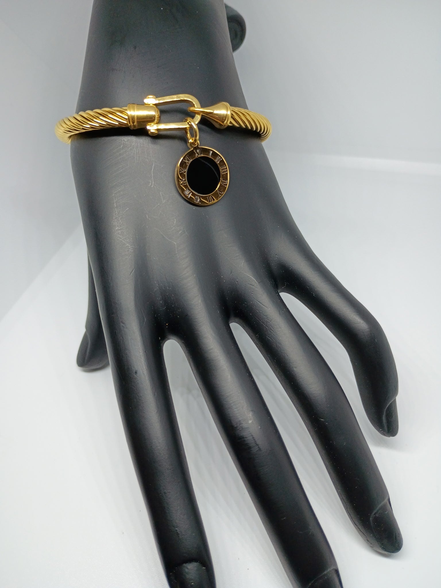 Luxe Cable Bracelet with Roman Numeral Charm